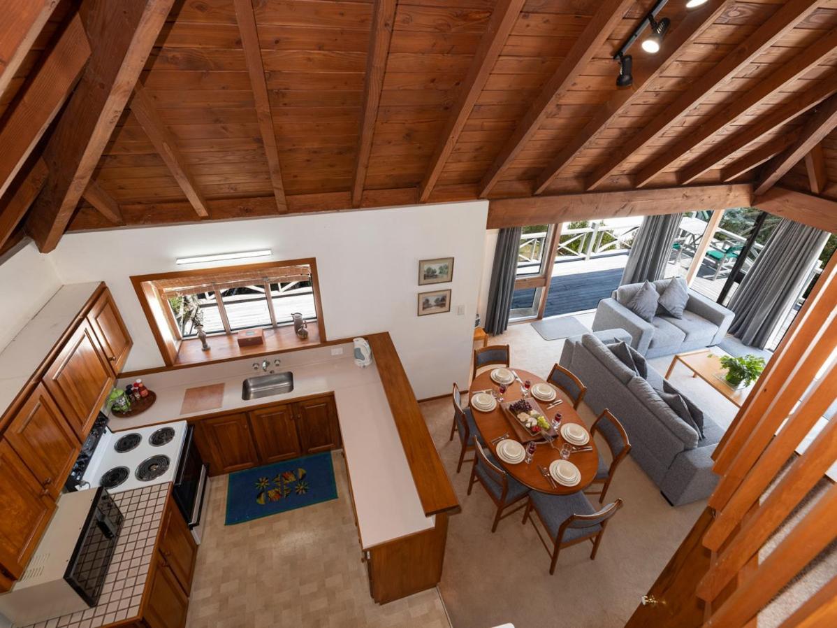 Te Maiki Escape - Russell Holiday Home المظهر الخارجي الصورة
