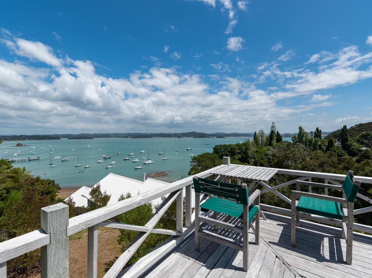 Te Maiki Escape - Russell Holiday Home المظهر الخارجي الصورة